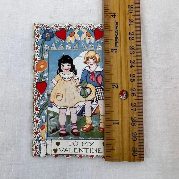 Vtg 1930s 1935 Valentine's Day Holiday Die Cut Double Side Boy Girl Cottage Card - Picture 2 of 4
